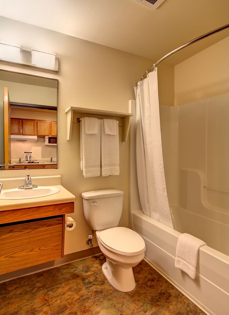 Woodspring Suites | North Charleston Airport I-526 Bilik gambar